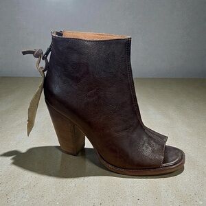 Bed Stu Elegant Brown Leather Ankle Boots